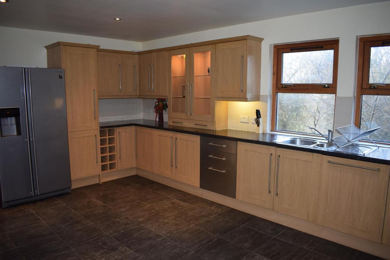 Kelpies Serviced Apartments Kavanagh- 5 Bedrooms Bathgate Exterior photo